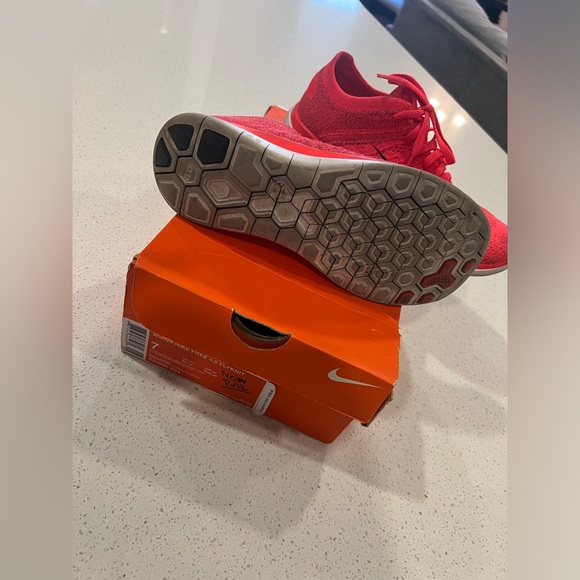 Nike Free 4.0 Flyknit Neon Pink sneakers - Picture 2 of 3